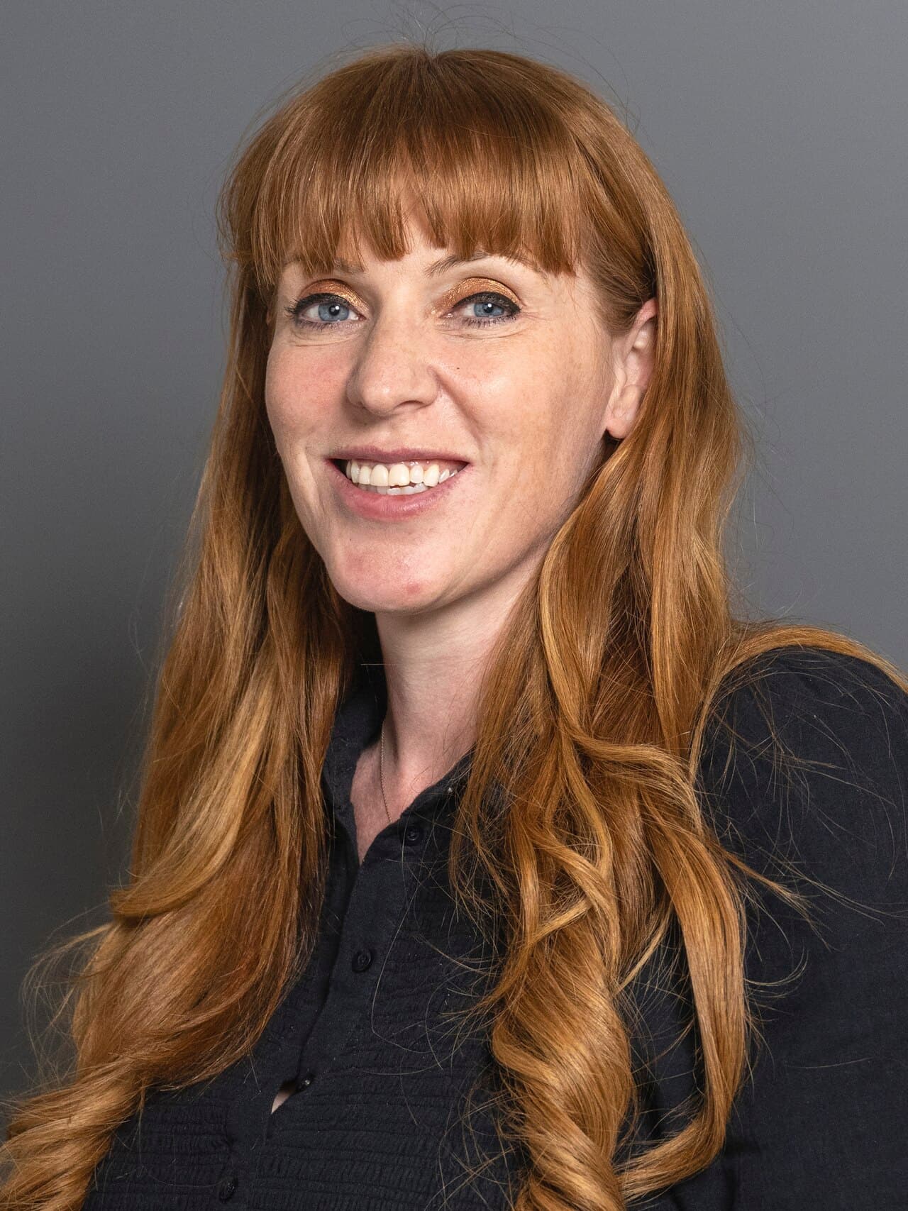 Official portrait of Angela Rayner MP