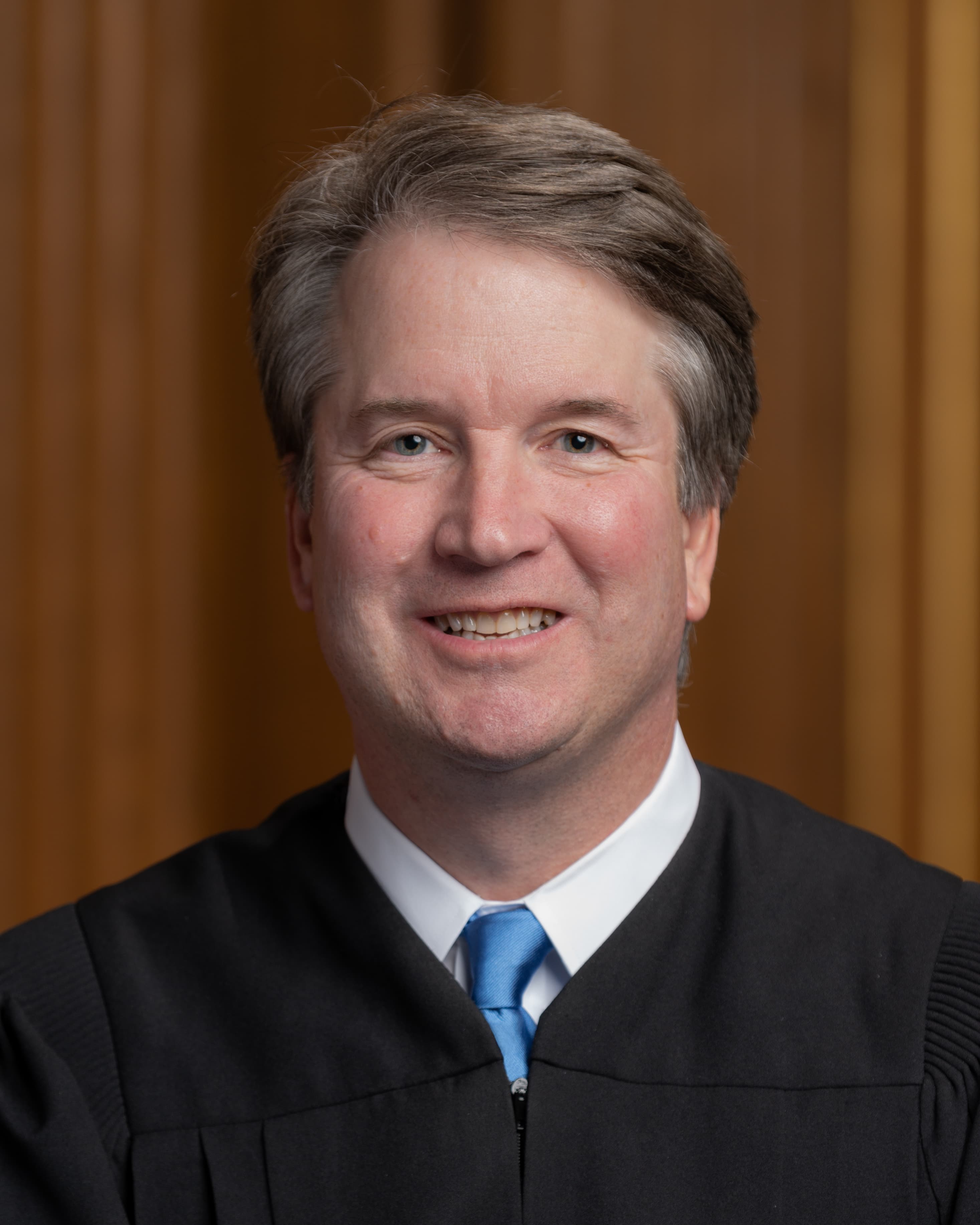 Official portrait of Associate Justice Brett Kavanaugh