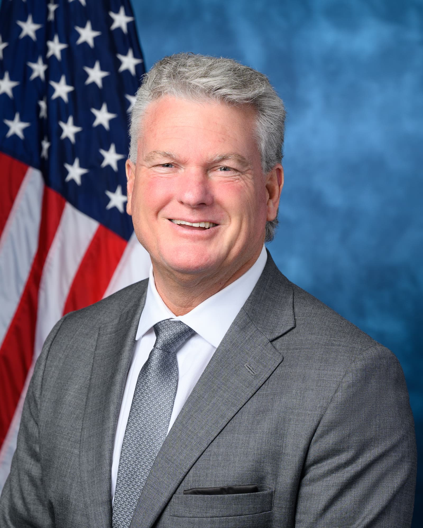 Official portrait of U.S. Representative Mike Collins of Georgia