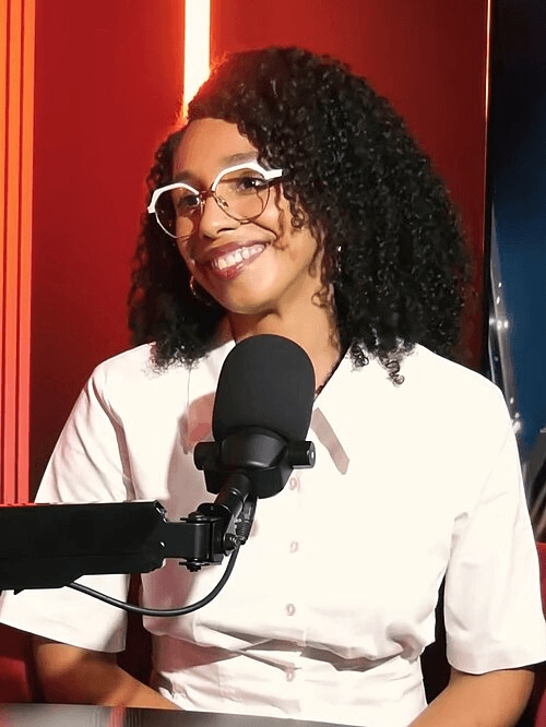 Darializa Avila Chevalier during an interview on Secretos CEO in July 2026