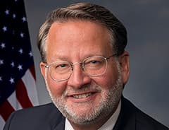 Official portrait of Senator Gary Peters