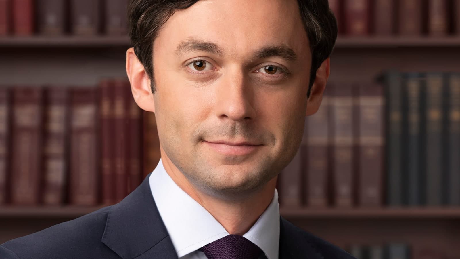 Official United States Senate portrait of Senator Jon Ossoff