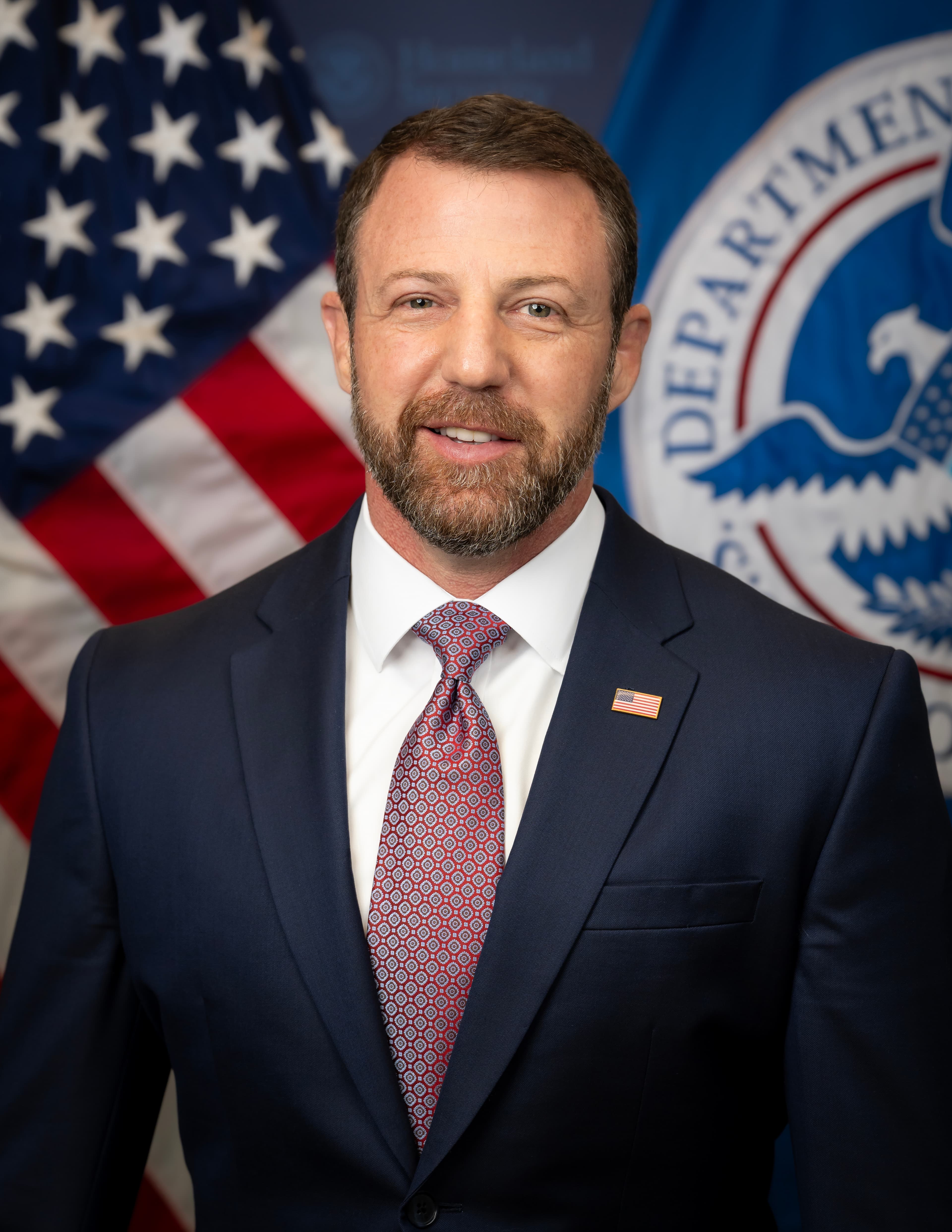 Official portrait of U.S. Secretary of Homeland Security Markwayne Mullin