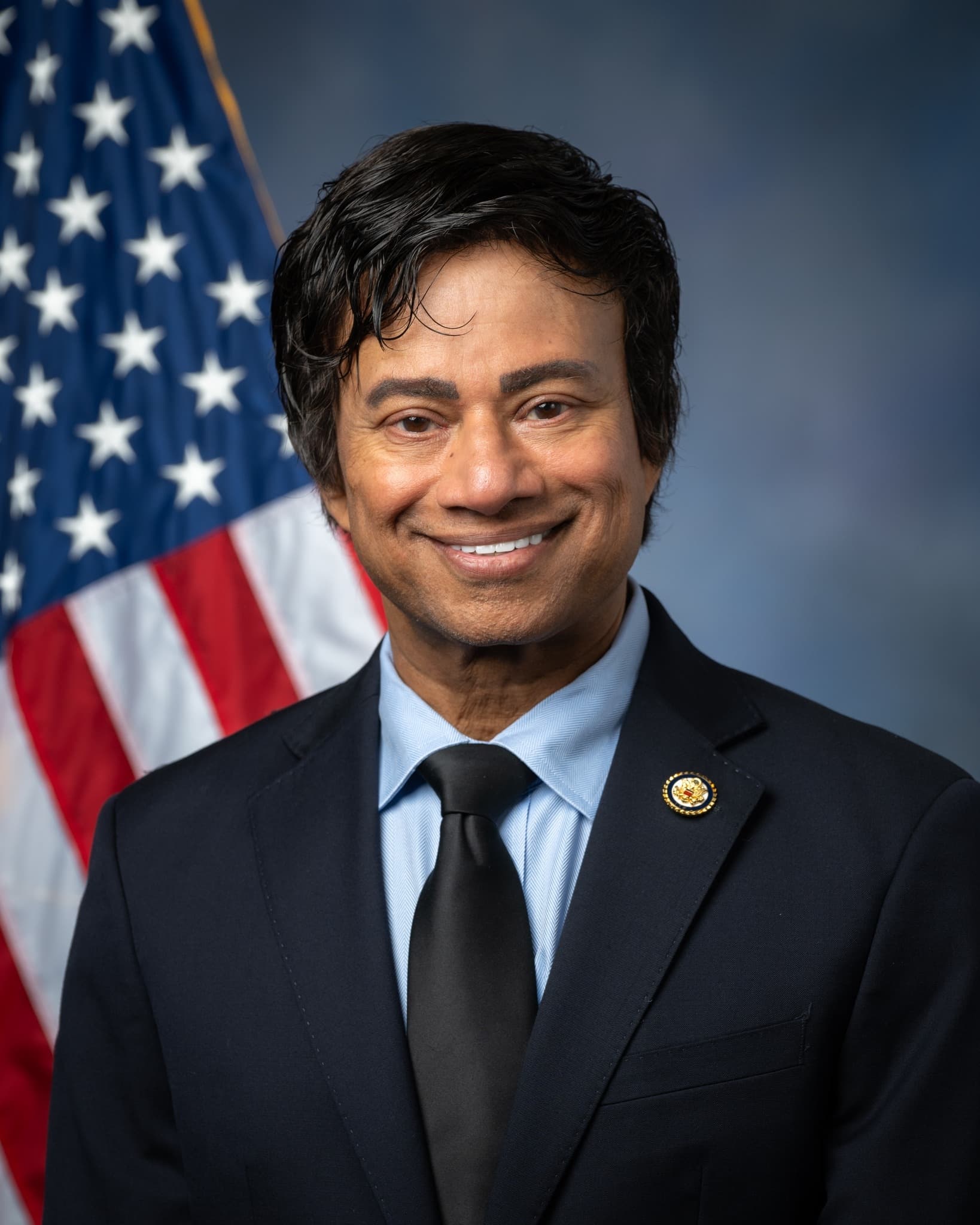Official congressional portrait of Rep. Shri Thanedar