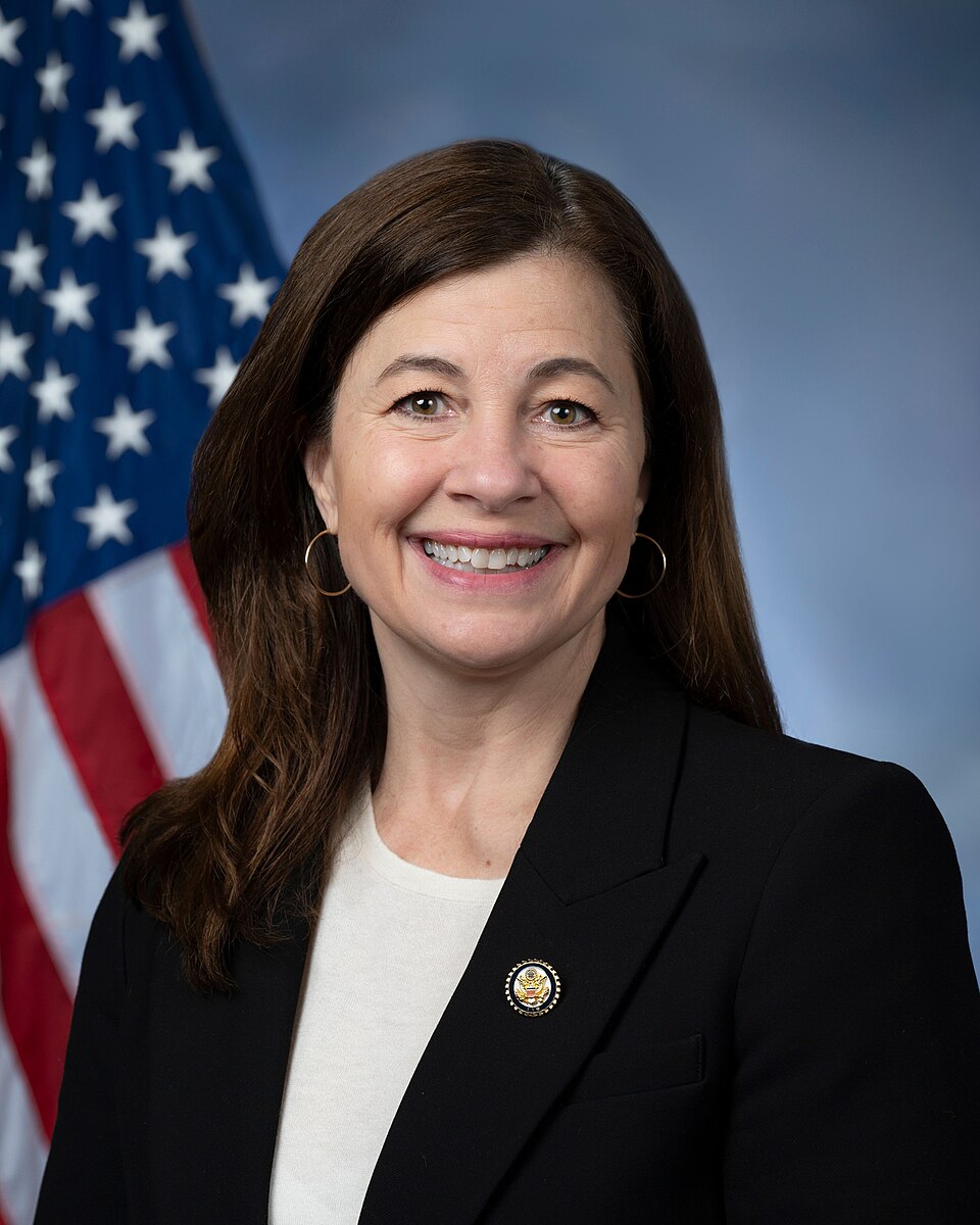 Portrait of Kristen McDonald Rivet
